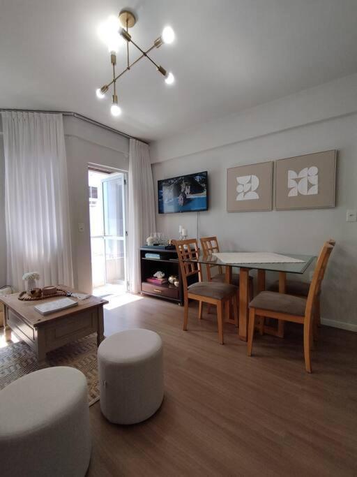 Encantador Quadra Mar Apartamento